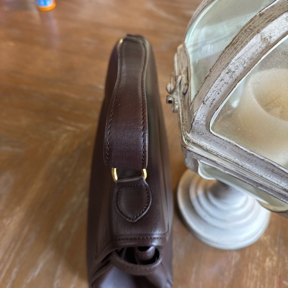 Burberrys brown leather handbag EUC with COA - Picture 4 of 16